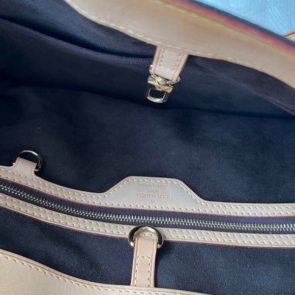 Louis Vuitton Wilshire MM Tote Bag - Picture 8 of 10